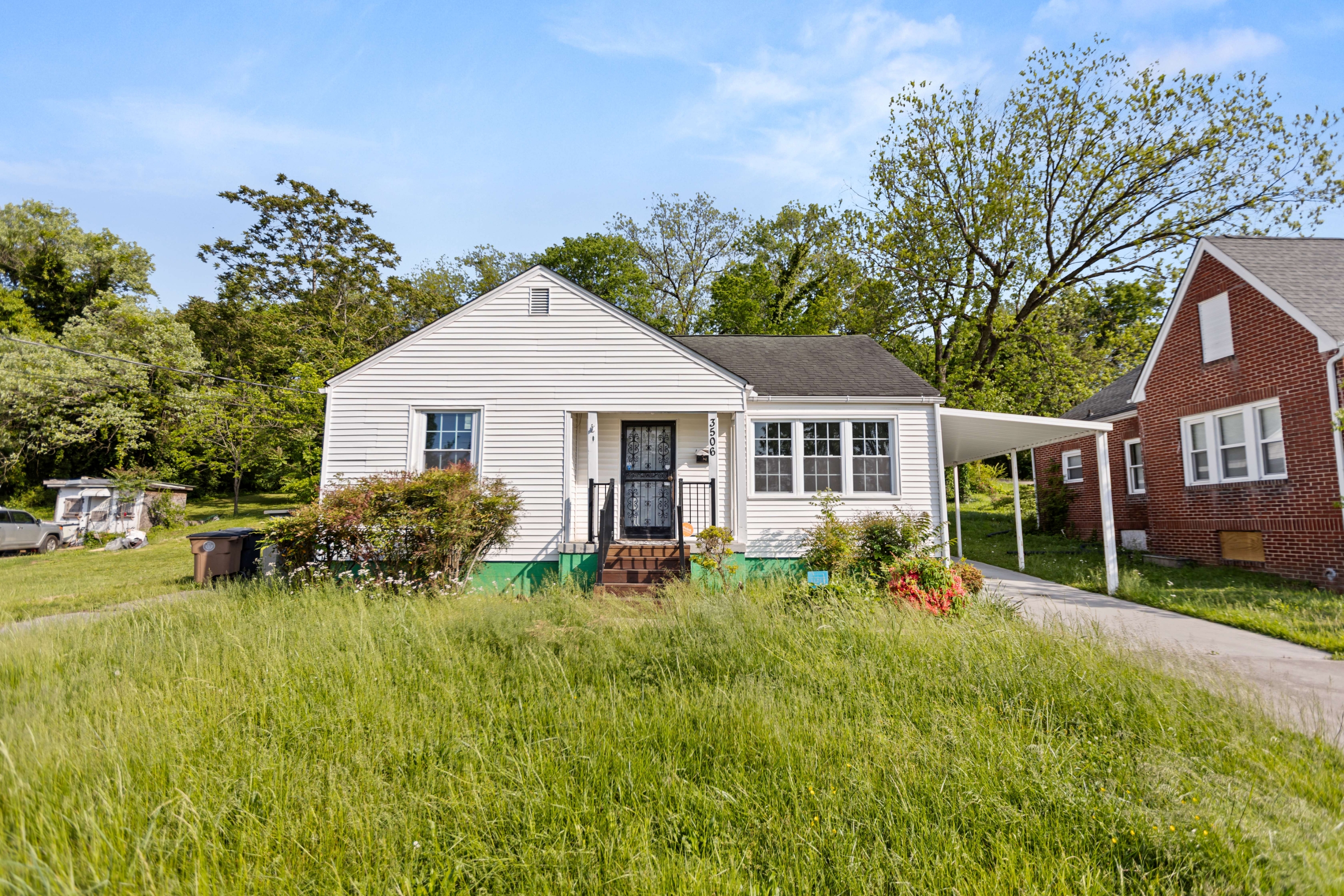 Property main image